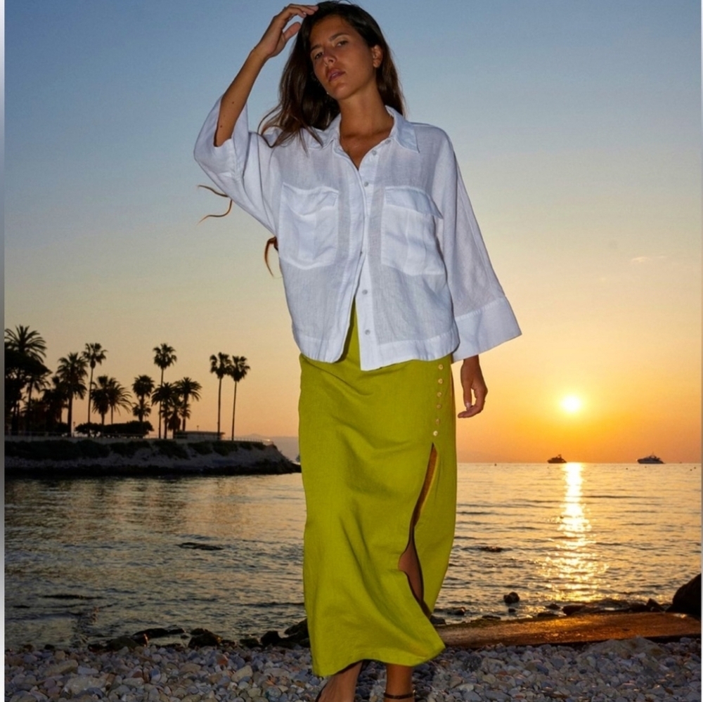 Zara White 100% Linen Pocket Ovetsized Shirt size‎ Small